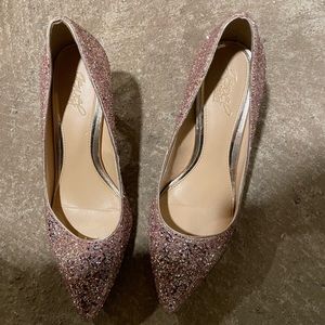 Jewel Badgley Mischka rose gold pumps size 7